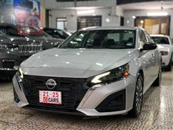 نيسان ألتيما